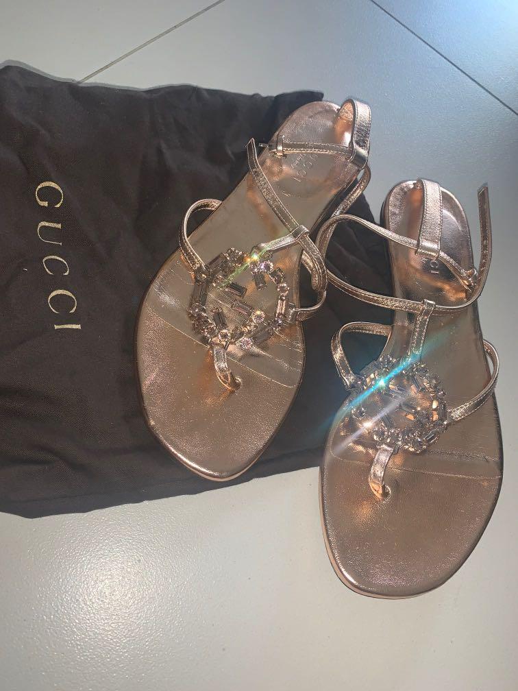 Rose gold sales gucci slides