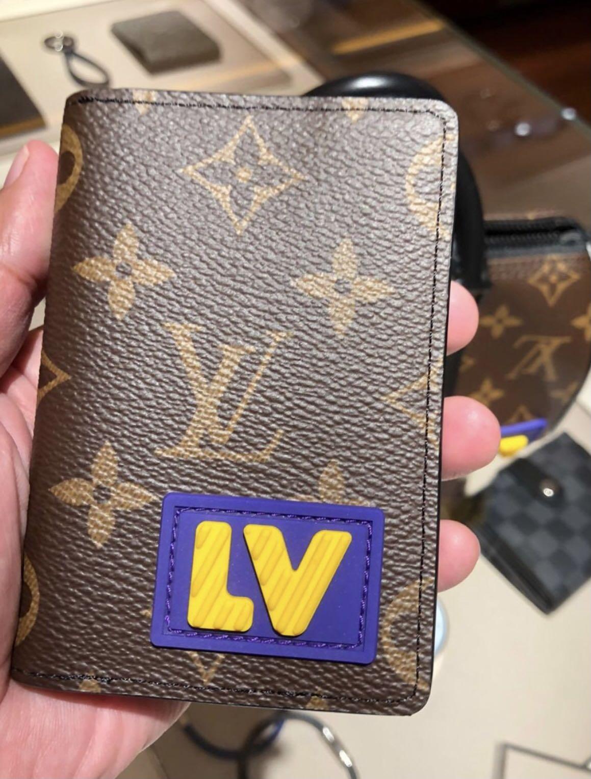 Authentic Louis Vuitton LV Pocket Organiser (PRE-ORDER) (Category: Luxury Bags & Wallets) located in Makati City. Submitted by cindiorella (Listing ID 1089586534, Image 1). Description: Brand New 100% guaranteed authentic Available for pre-order Complete inclusions DM to inquire 💌.