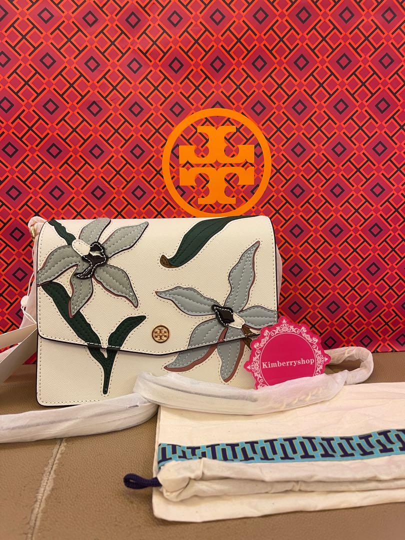 Authentic Tory Burch Robinson appliqué shoulder bag, Women's Fashion, Bags  & Wallets, Shoulder Bags on Carousell
