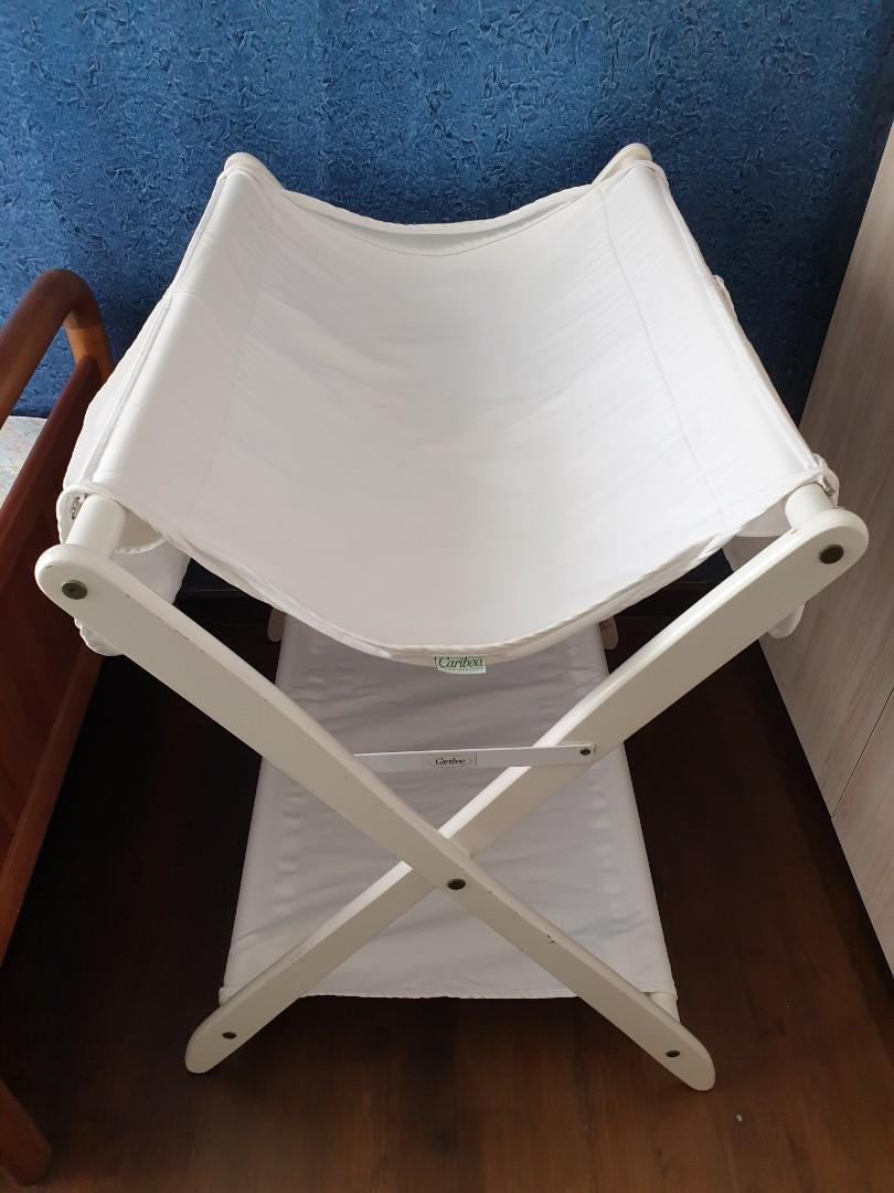 Cariboo folding changing top table