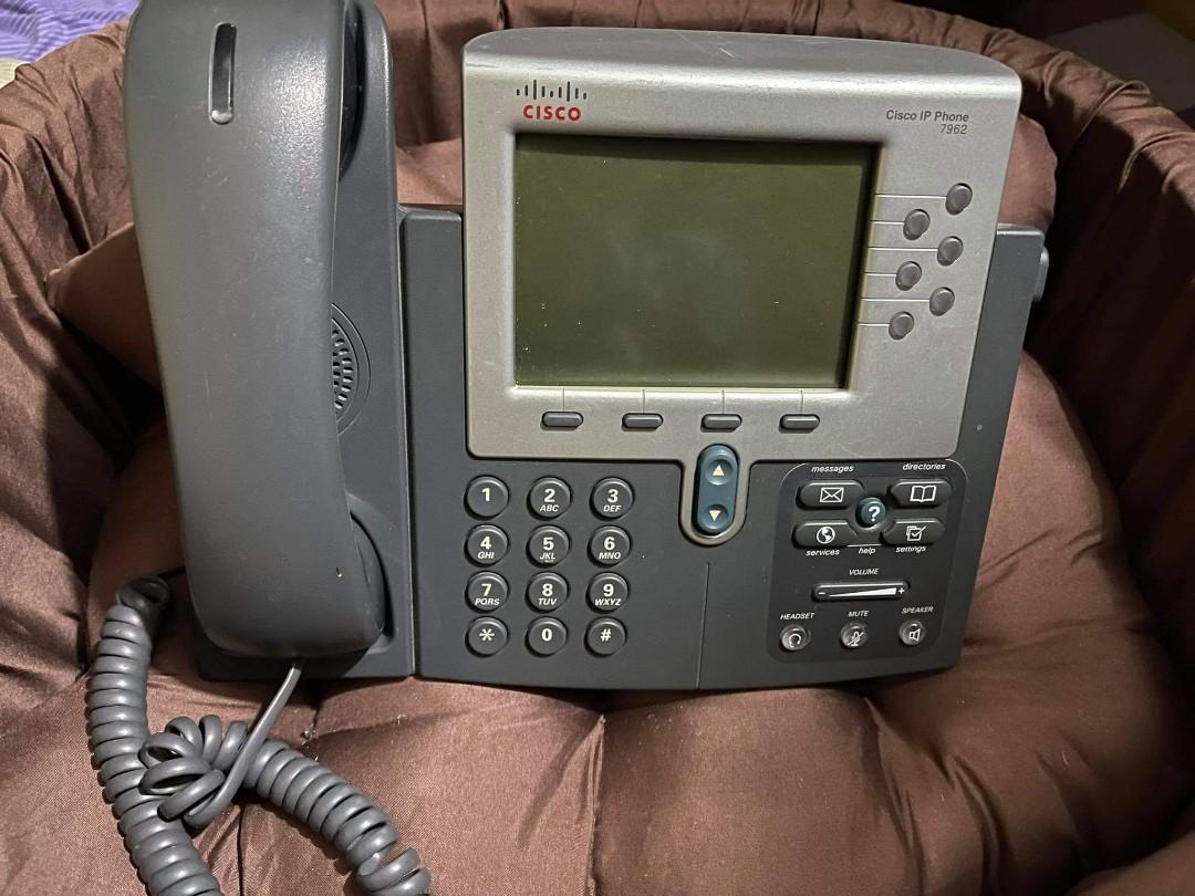 Cisco Phone (Category: Office & Business Technology) located in Pasay City. Submitted by katelheen (Listing ID 1089532117, Image 2). Description: Cisco phone 7962G PID VID:CP-7962G V12 Complete with stand.