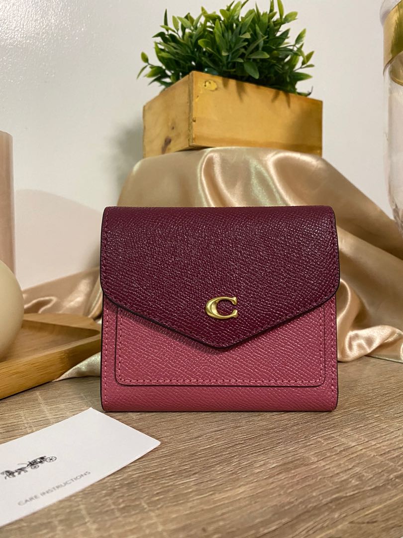 coach wyn wallet