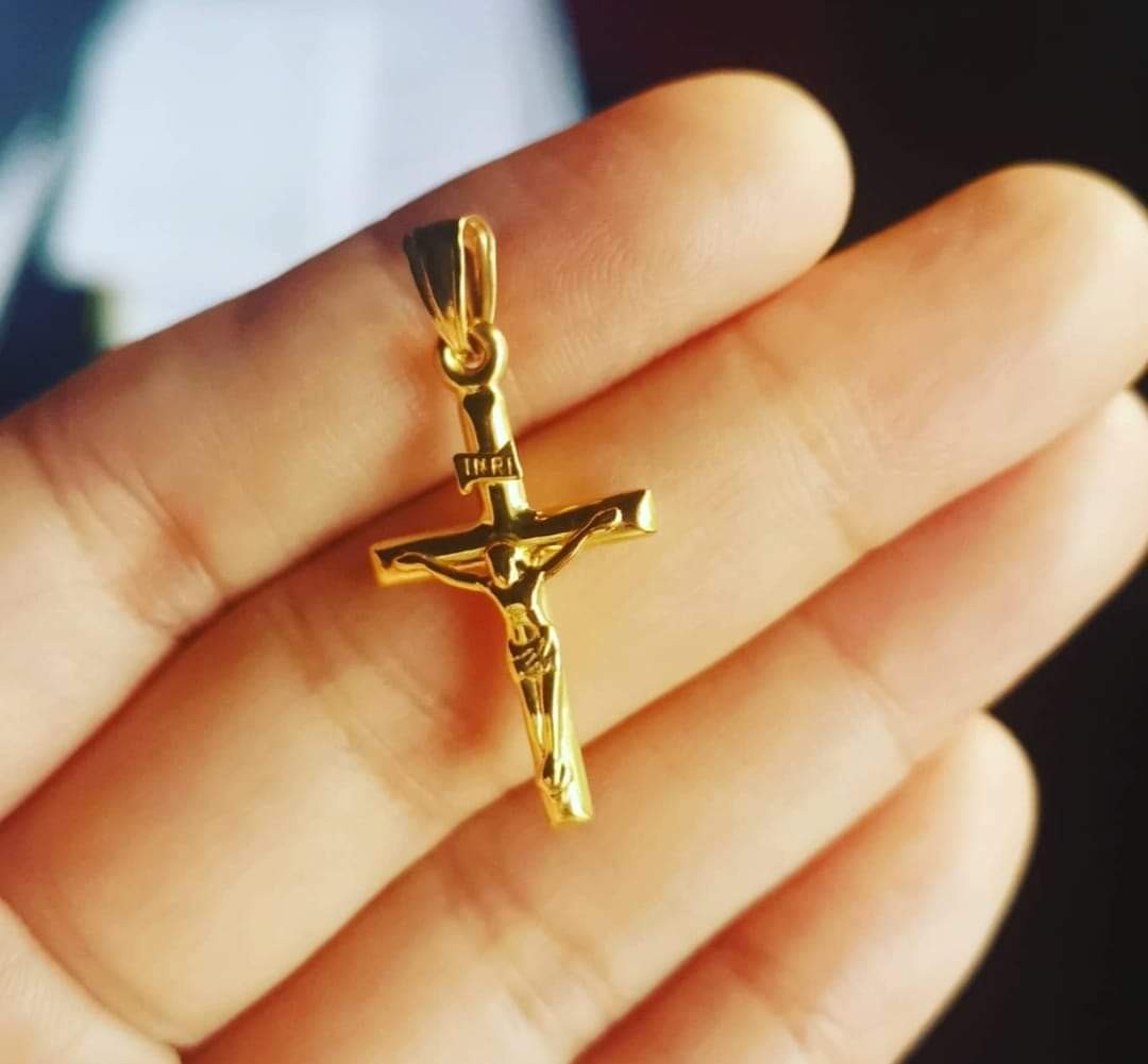 Cross Pendant Japan Gold K18, Luxury, Accessories on Carousell