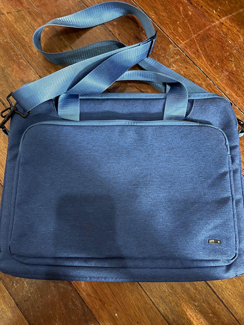 Halo Laptop Bag (Category: Laptop Bags & Sleeves) located in Cainta. Submitted by deejayscloset (Listing ID 1089372290, Image 2). Description: In good condition fits 15inch laptop .