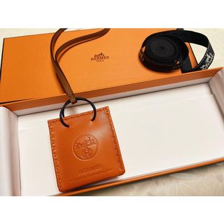 （分類：）位於 。 由 KAKAA 提交（商品編號 1089562448，圖片 1）。簡介： 。