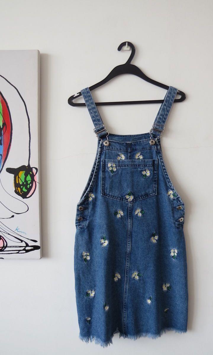 h&m daisy denim dress H&M Blue Denim Daisy Overalls, Women's Fashion, Dresses & Sets, Dresses on  Carousell