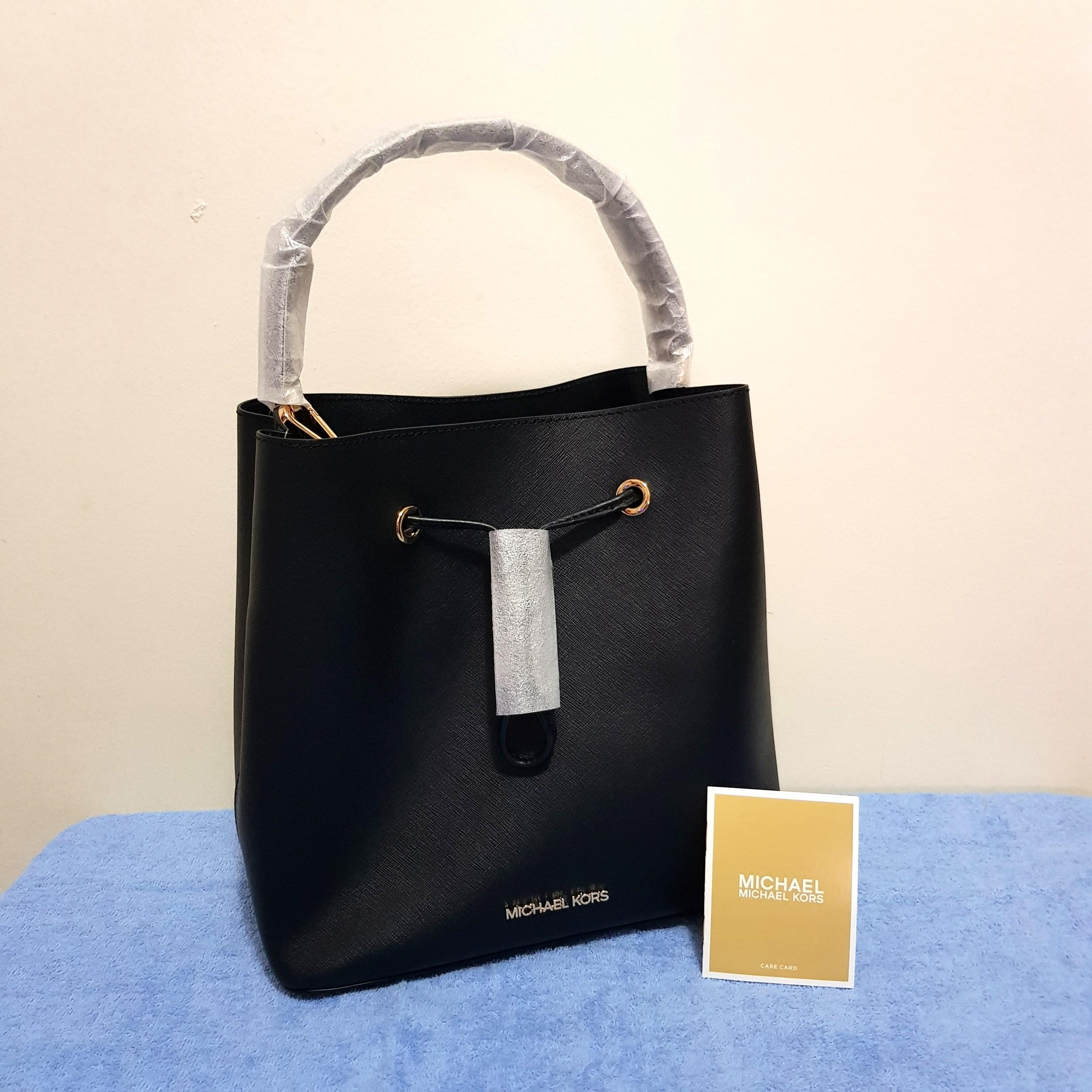 Michael Kors Suri Medium Bucket, Luxury, Bags & Wallets on Carousell