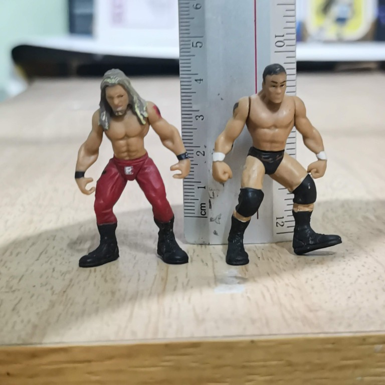 Micro outlet aggression wwe