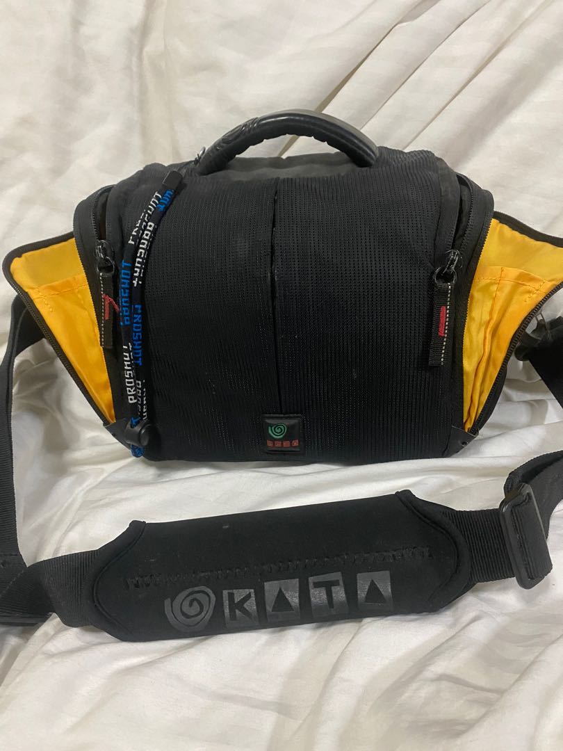 Kata best sale sling bag