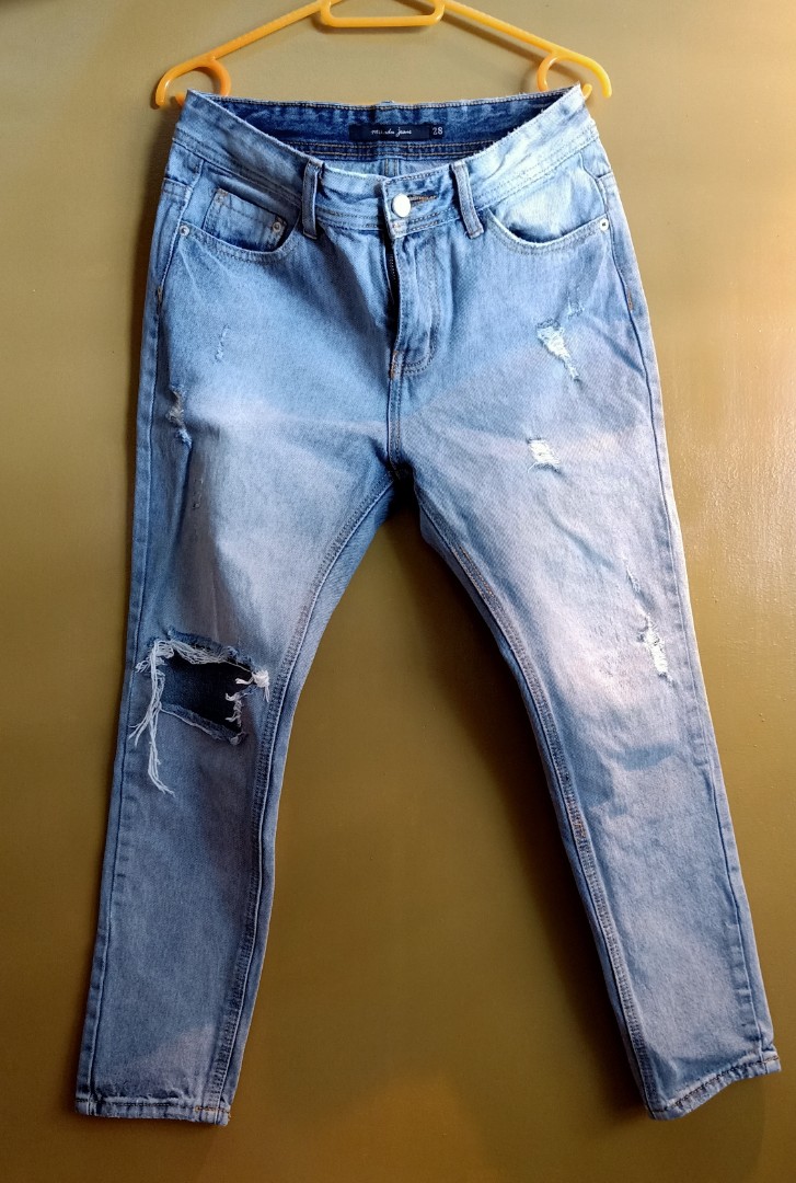 Maong Ripped Jeans, Women's Fashion, Bottoms, Jeans on Carousell