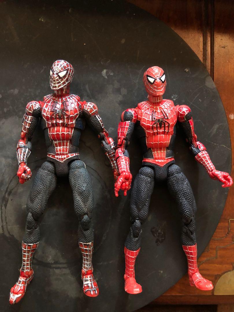 Spiderman deals super poseable
