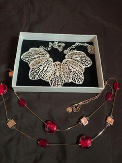 Matt silver and long red glass necklace