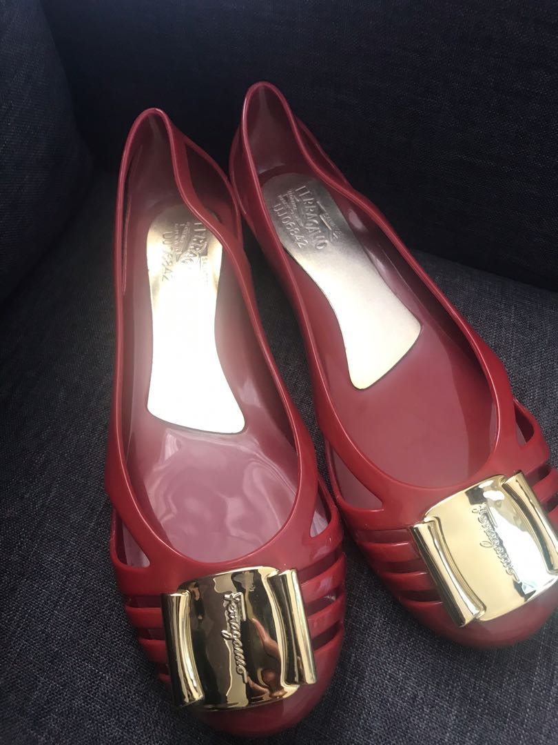 Ferragamo uj06842 deals