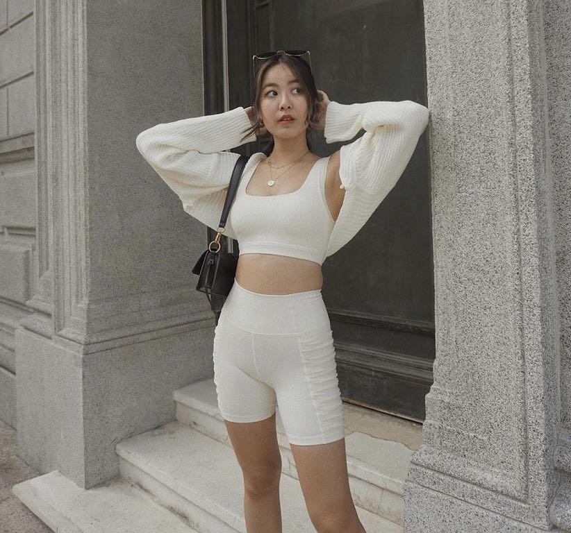 Simonett Sweater Sleeve Crop Knit 