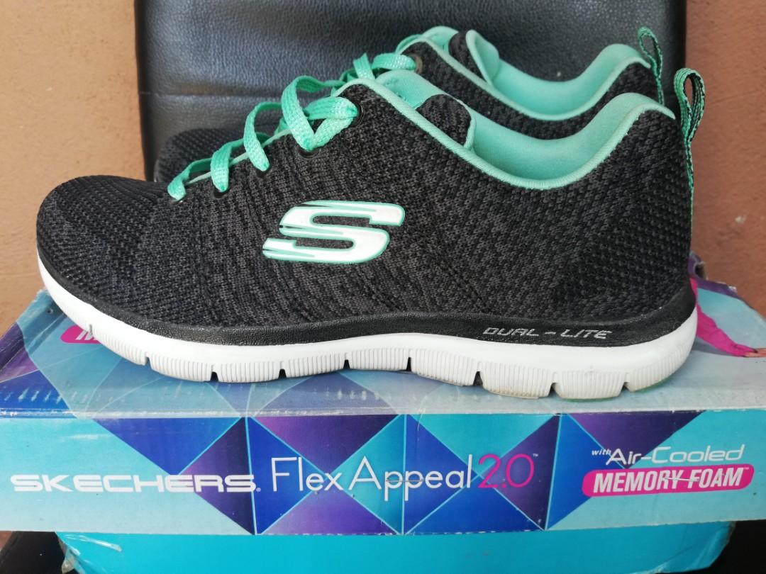 used skechers shoes