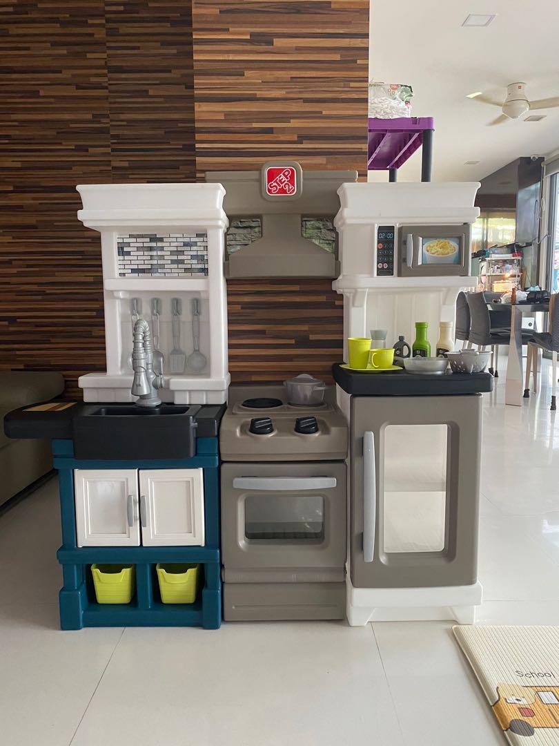 Step2 modern metro kitchen play kitchen hot sale