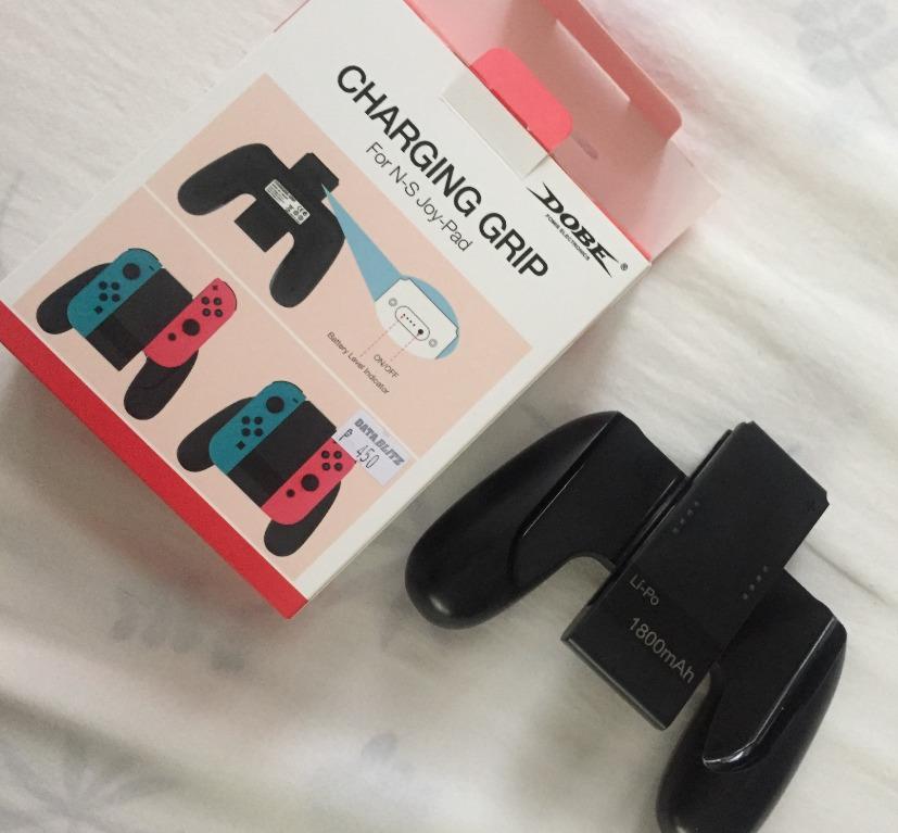 Switch Grip Controller (Category: Controllers) located in Alfonso. Submitted by msrookiexx (Listing ID 1089483953, Image 1). Description: Used only once. .