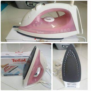 TEFAL FV1420 STEAM IRON NON-STICK SOLEPLATE  1300W