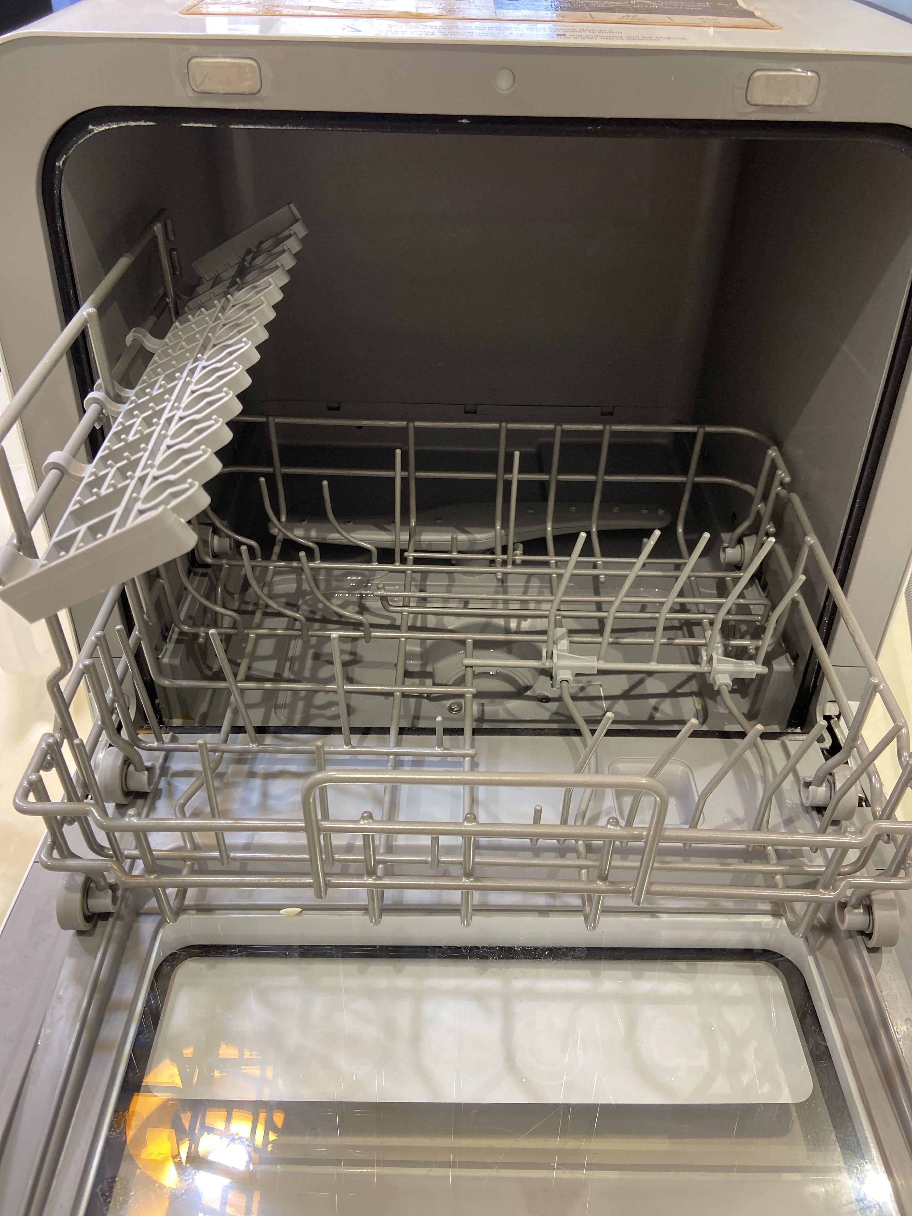 Toshiba portable dishwasher, TV & Home Appliances, Kitchen Appliances