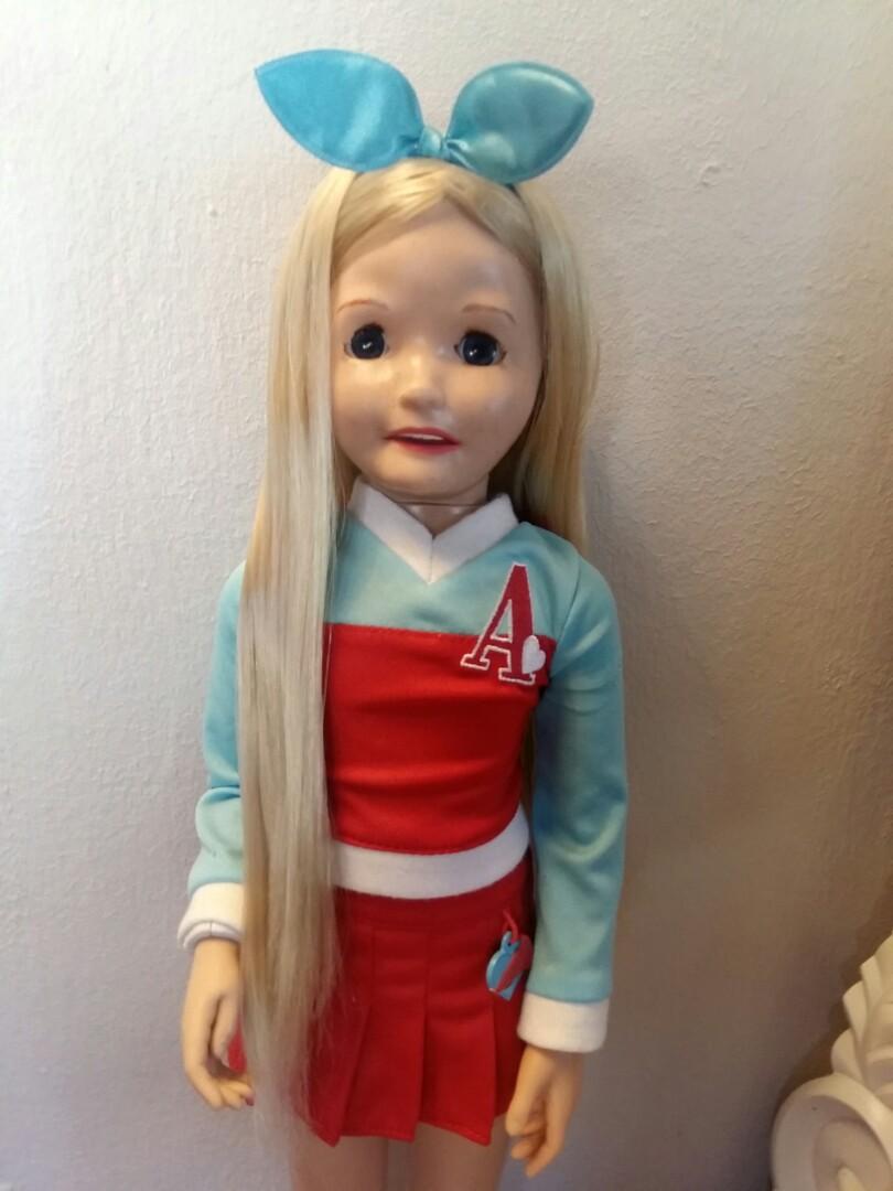 Amazing allysen talking doll clearance