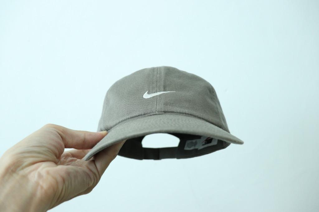 Nike cap silver shop logo