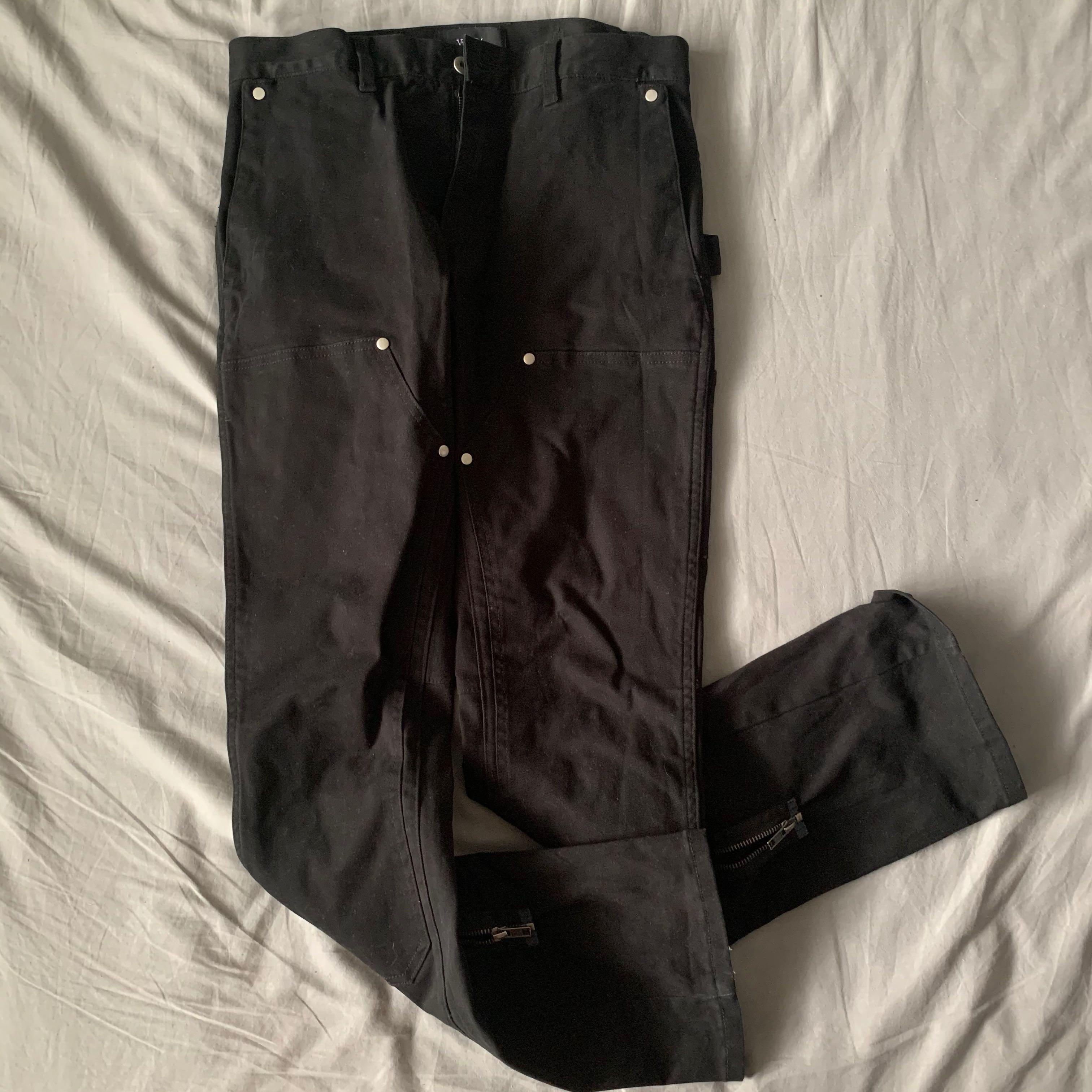 Vuja de kenijima style flared black pants with back zip