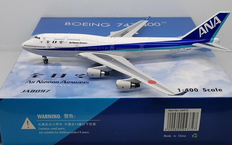 1:400 ANA Boeing 747-400 plane model, 興趣及遊戲, 收藏品及紀念品 