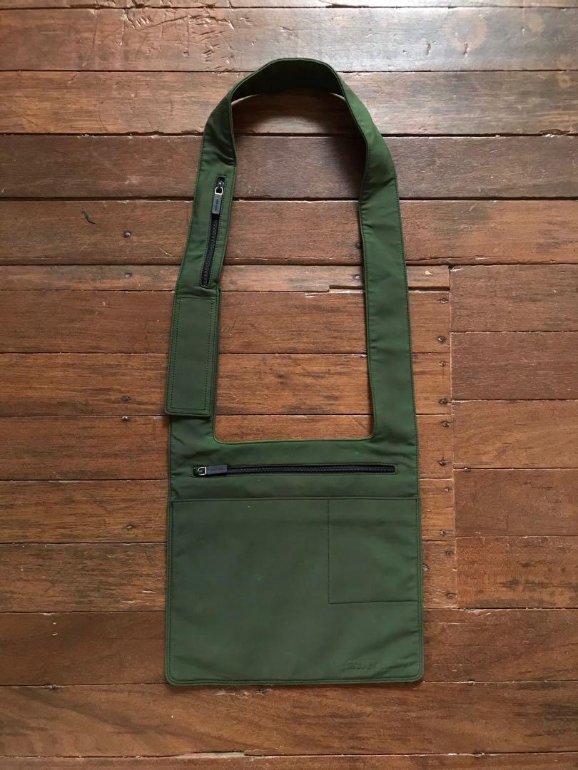 Pre-owned Miu Miu 1999 Neoprene Crossbody Bag In Green