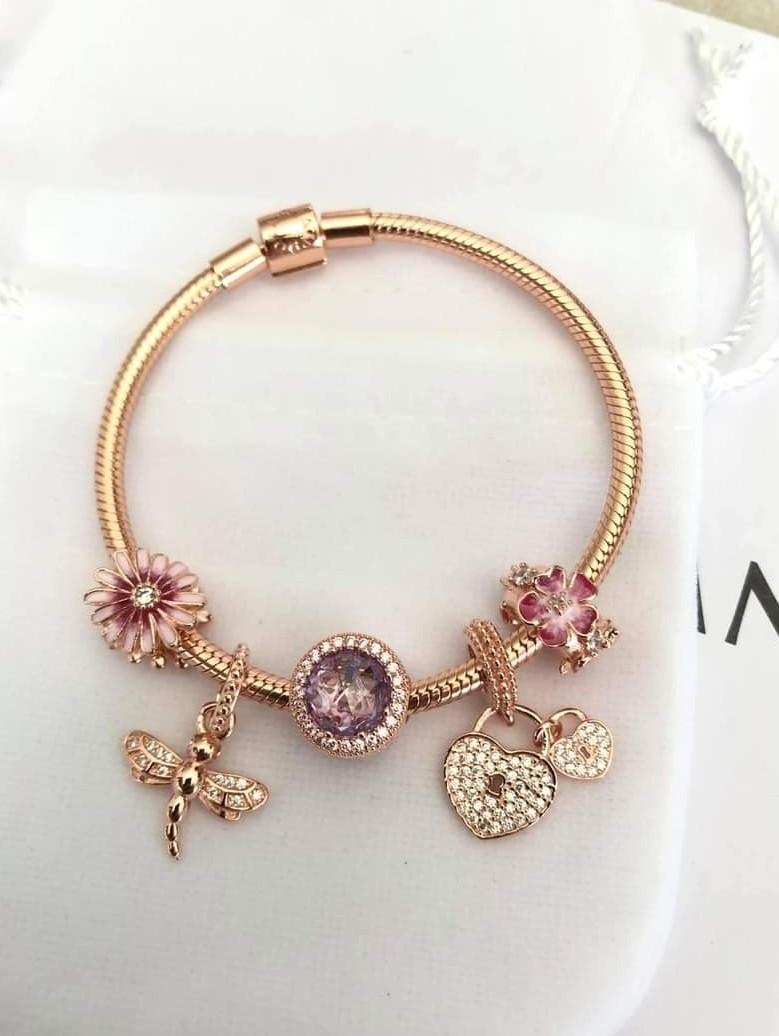 ☺️ Pandora Rose gold!! Bracelet set 