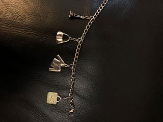 （分類：）位於 。 由 jrandomlife 提交（商品編號 1089739453，圖片 1）。簡介： 。