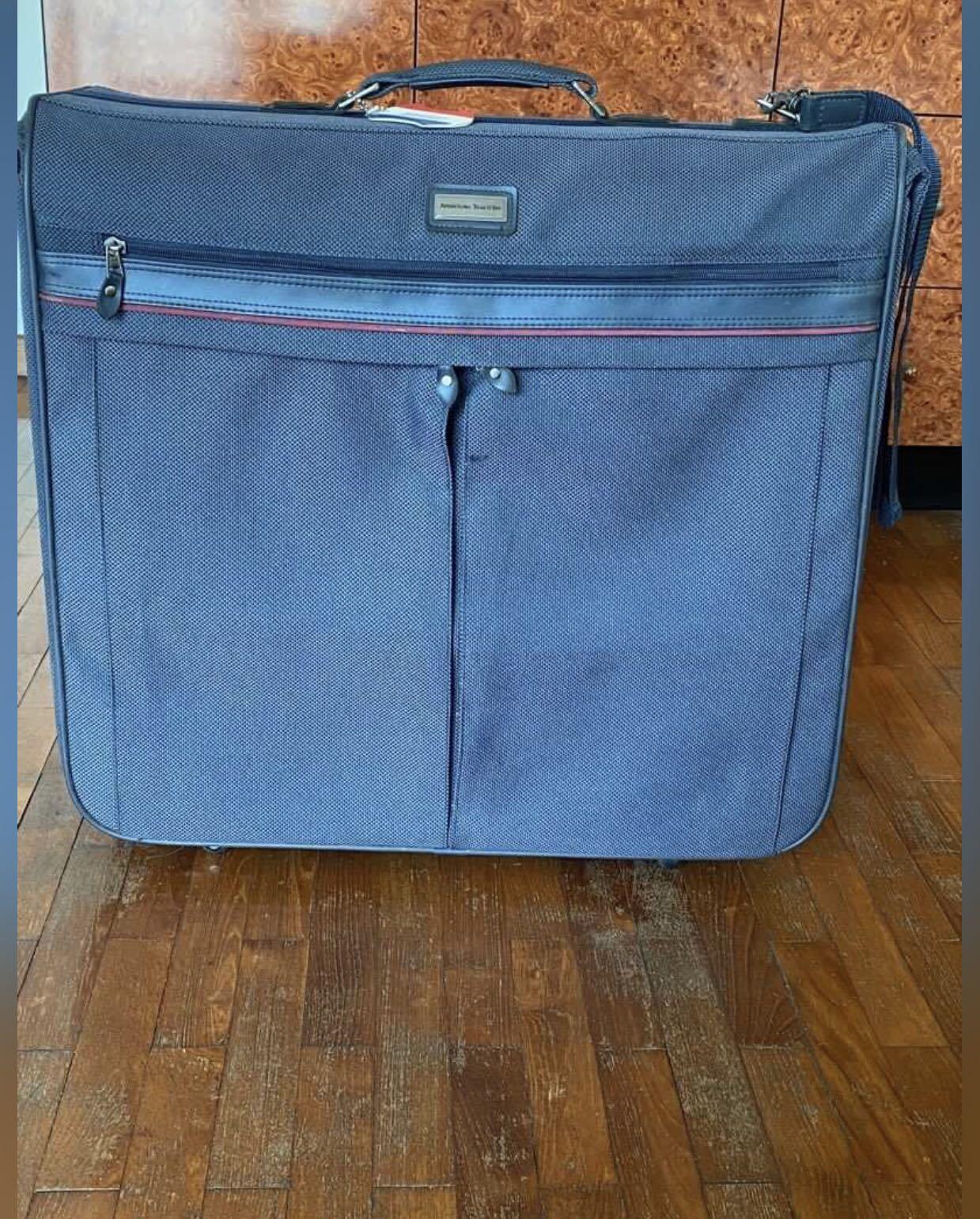American Tourister business carry-on-luggage with wheels, Hobbies ...