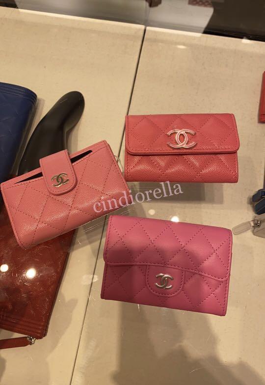 Authentic Chanel Classic Flap Card holders wallet (PRE-ORDER) (Category: Luxury Bags & Wallets) located in Makati City. Submitted by cindiorella (Listing ID 1089786604, Image 1). Description: 100% guaranteed authentic Available for pre-order Brand New Store-bought 🇬🇧 Comes complete ETA: last week of June - 1st week of July Accepting pre-orders TODAY ONLY!!! (May 25).