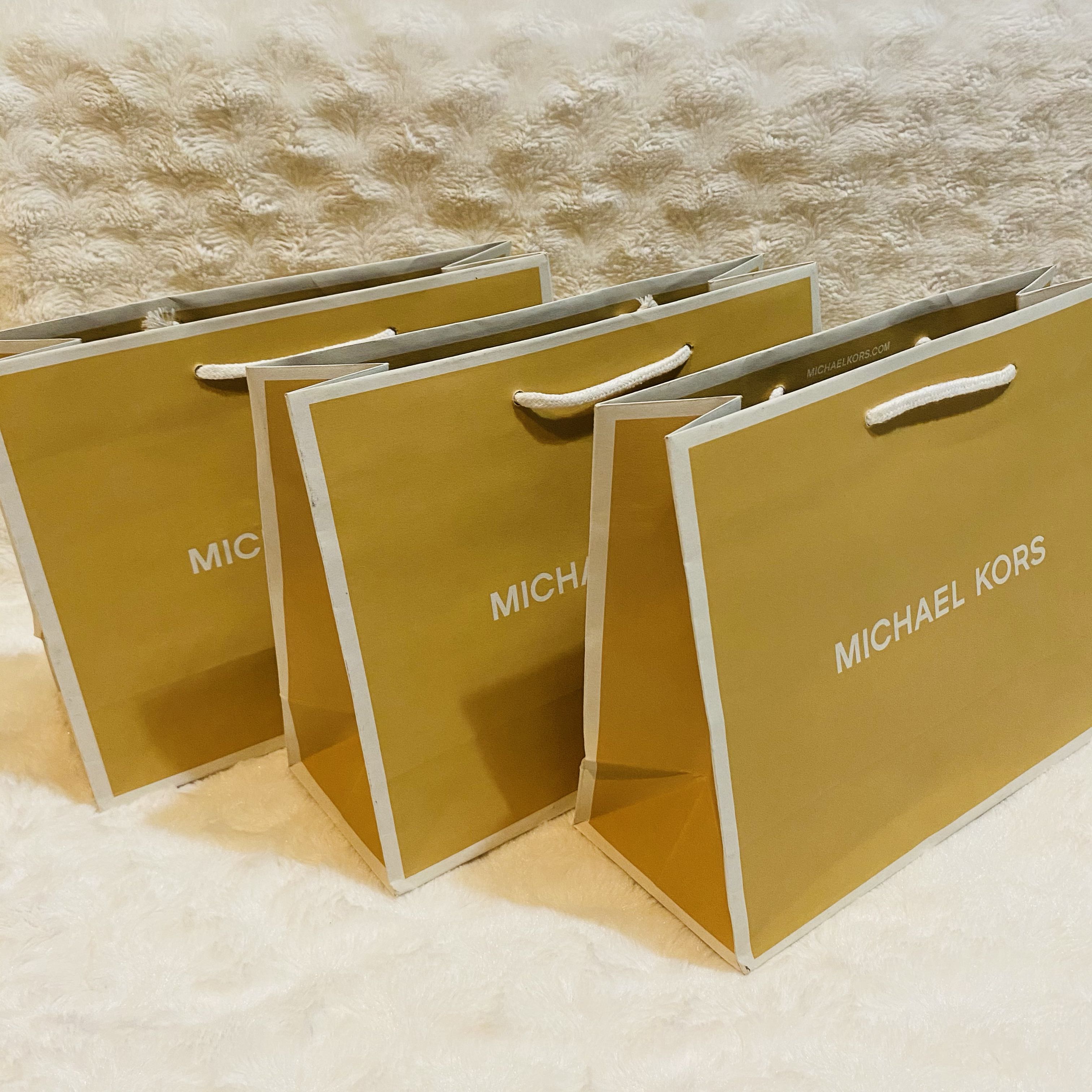 Michael kors paper outlet bag fake