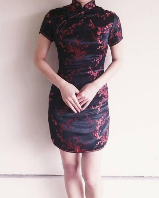 Black and red qipao Clearance