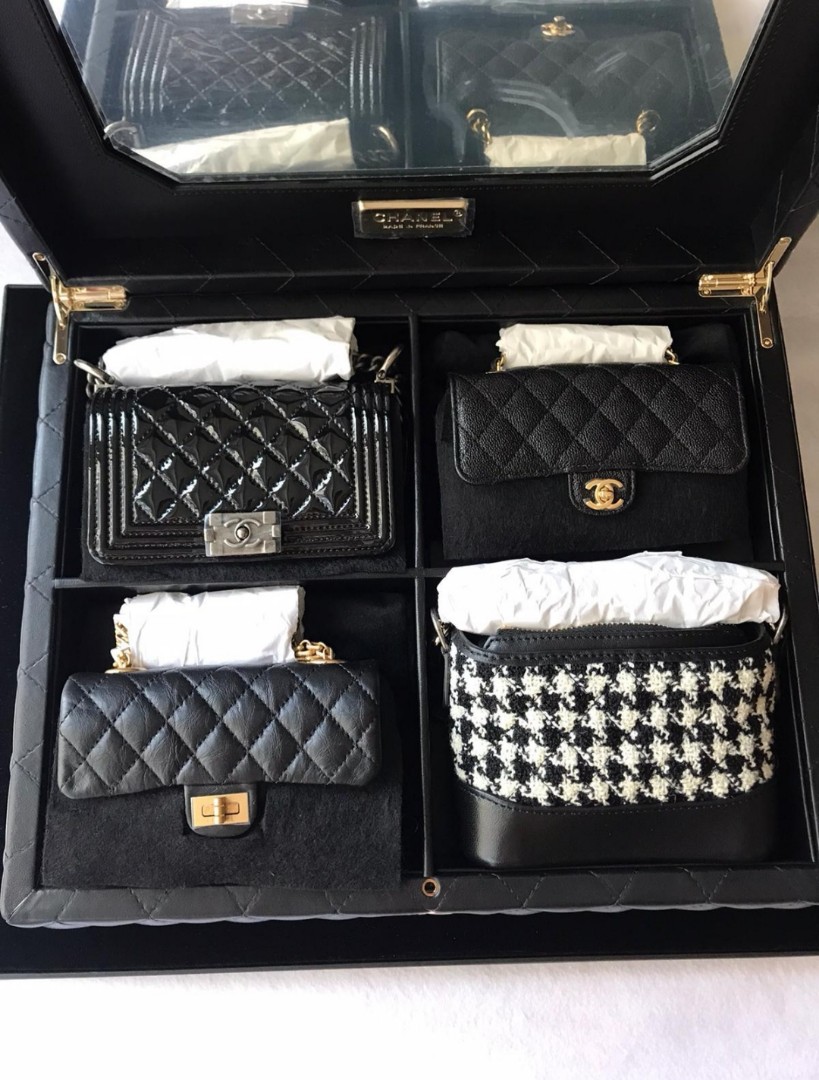 Chanel collector box hotsell set with mini bags