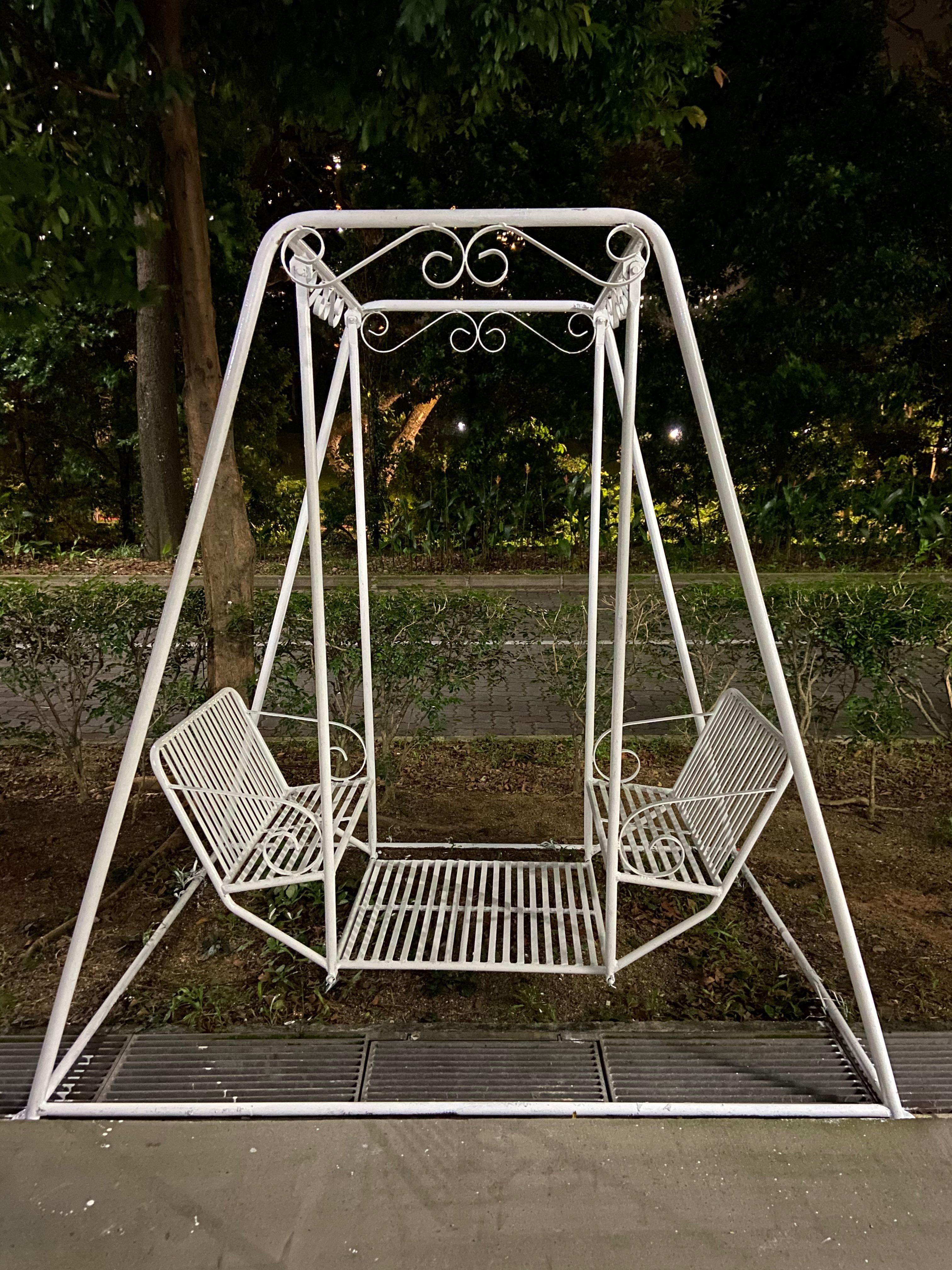 Classic garden swing, Furniture & Home Living, Furniture, Other Home