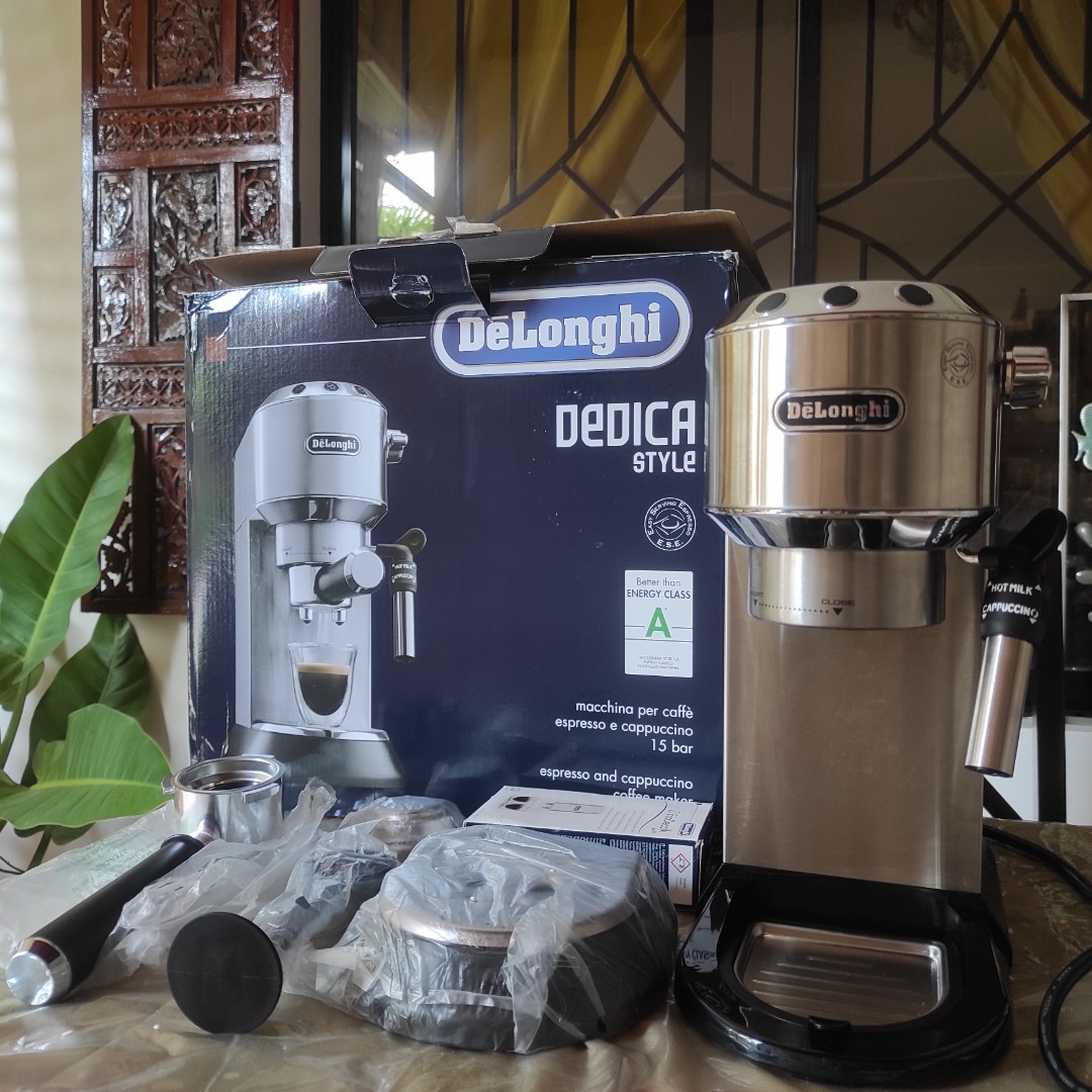 Delonghi Dedica Ec685.M, TV \u0026 Home Appliances, Kitchen Appliances, Coffee  Machines \u0026 Makers on Carousell