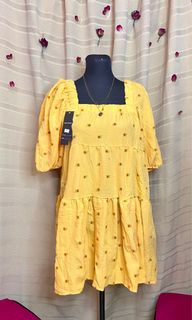 (Category: ) located in . Submitted by m_wardrobe (Listing ID 1089780907, Image 1). Description: .