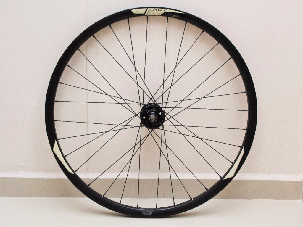 Giant PXC 2 27.5 front 15x100mm QR with adapter Sports Equipment Bicycles Parts Parts Accessories on Carousell