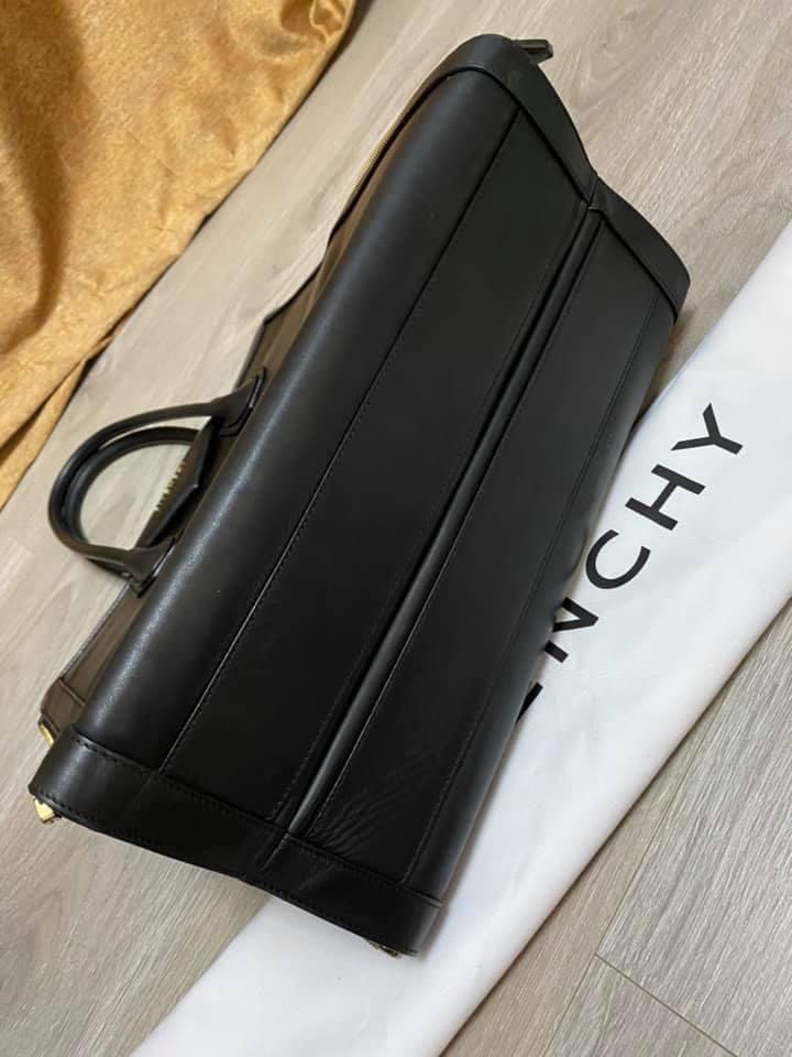 Ioffer hot sale givenchy bag