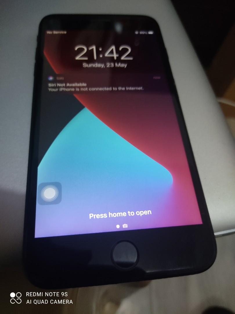 iPhone 7 plus (Category: iPhone 7 Series) located in Manila. Submitted by fcbern (Listing ID 1089712318, Image 1). Description: Excellent condition. with box and charger. Personal use. I'm not selling as a business. I have iPhone 10 already..