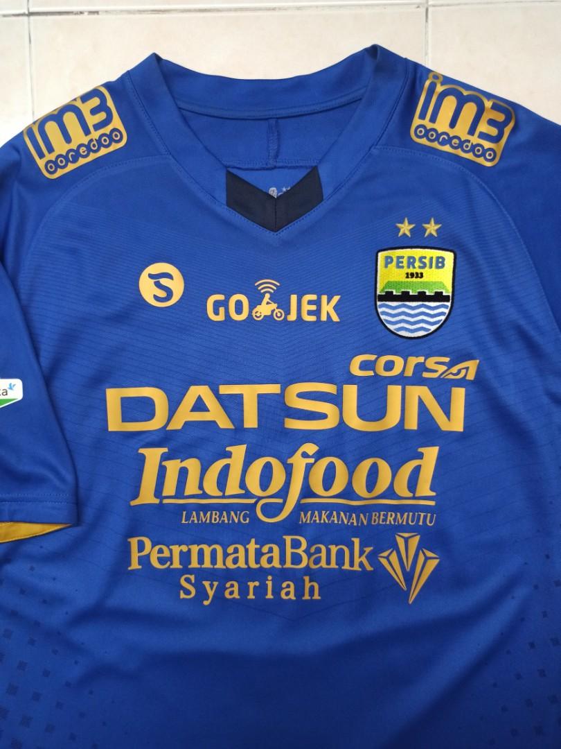 Persib Bandung Home football shirt 2016 - 2017. Sponsored by Indofood