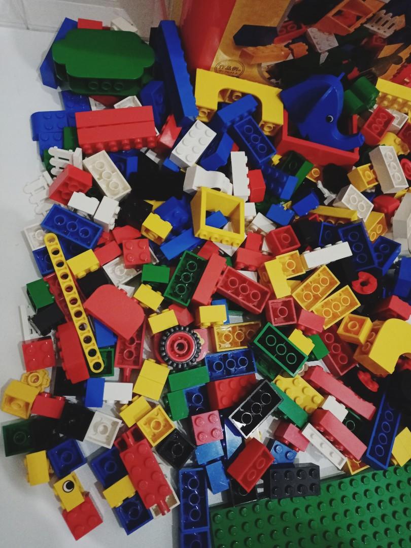 Lego best sale box red