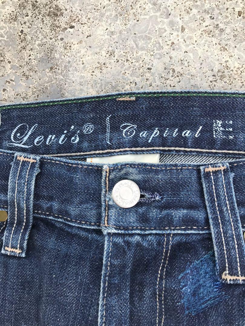 Levi's capital e hesher top