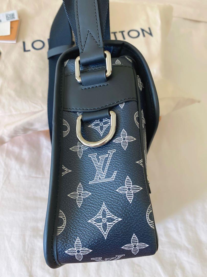 tas satchel Louis Vuitton Chapman Brothers Giraffe Navy Blue Canvas Tote  Satchel Bag
