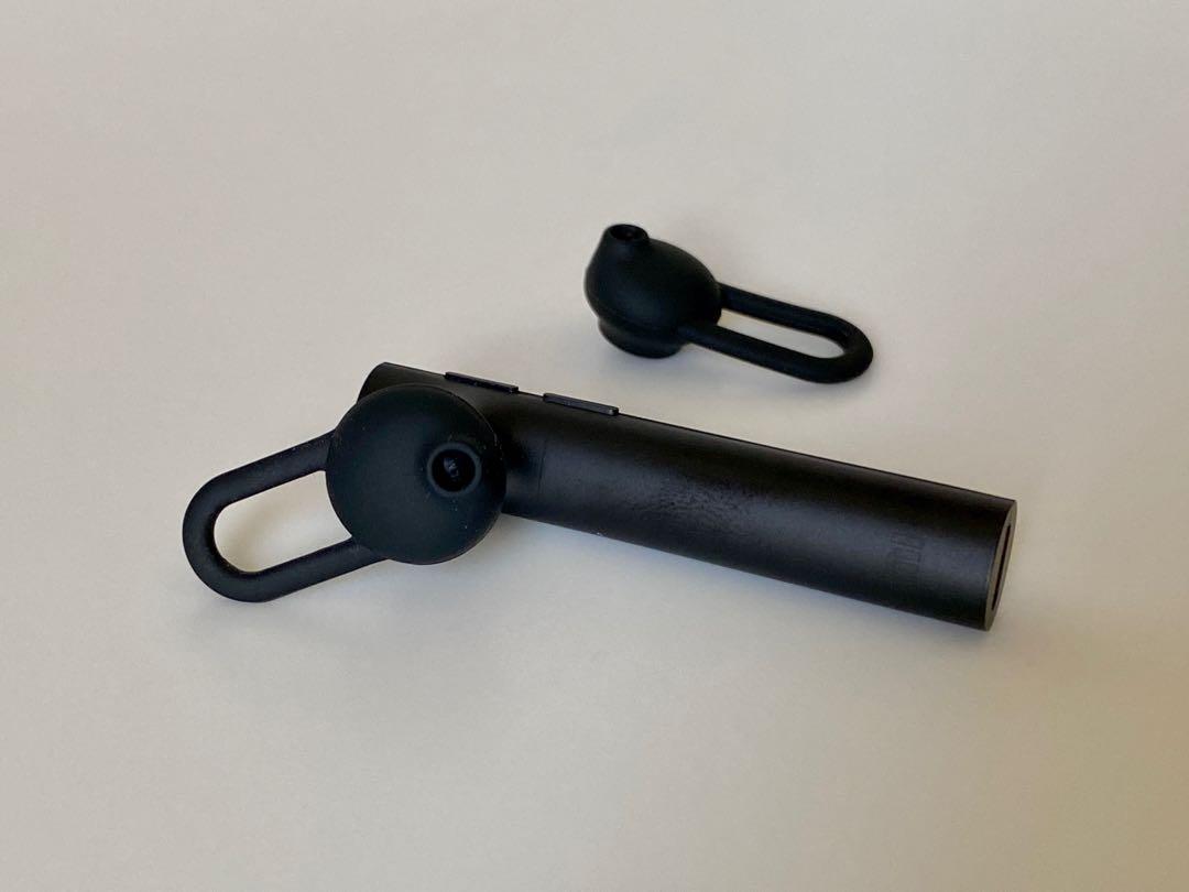 Mi Bluetooth Headset Basic (Category: Earphones) located in Singapore. Submitted by plling7 (Listing ID 1089631804, Image 1). Description: Bought but never use Come with USB charging cable.