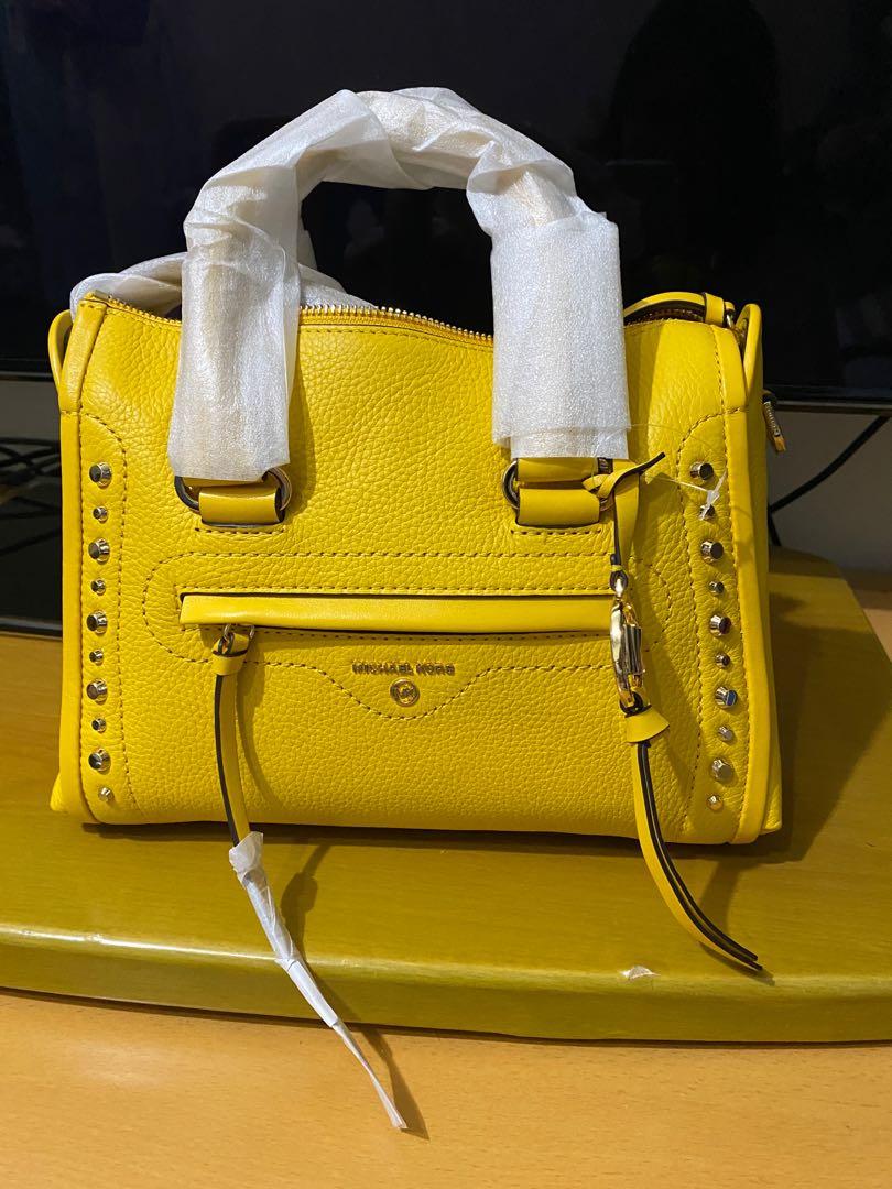 Carine extra small studded pebbled leather crossbody bag Clearance