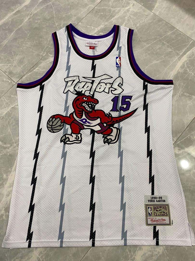 NBA retro jersey Vince Carter Toronto Raptors #15 (Mitchell & Ness), Men's  Fashion, Activewear on Carousell