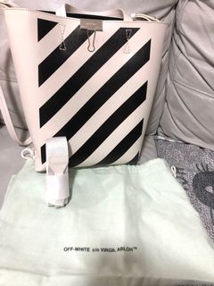 （分類：）位於 。 由 iiyulnahc 提交（商品編號 1089734193，圖片 1）。簡介： 。