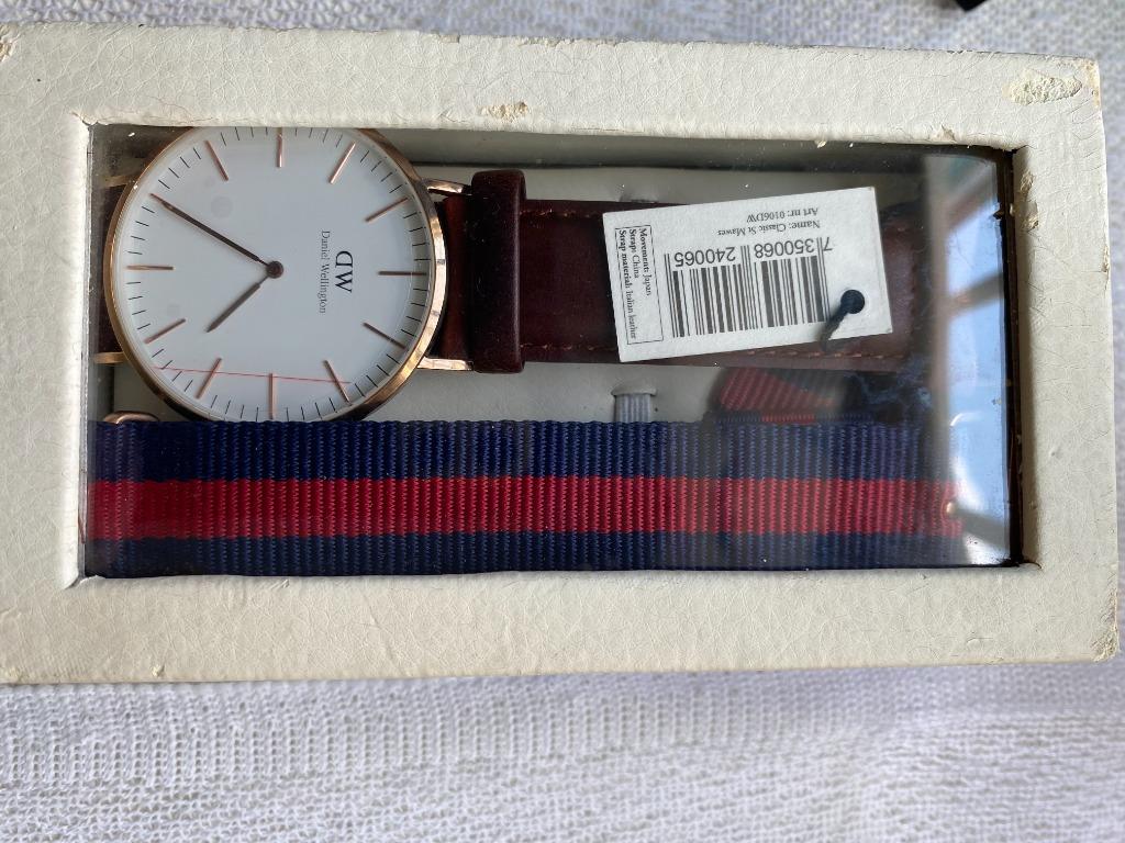 Original Daniel Wellington Classic Watch model 0106DW. Men s